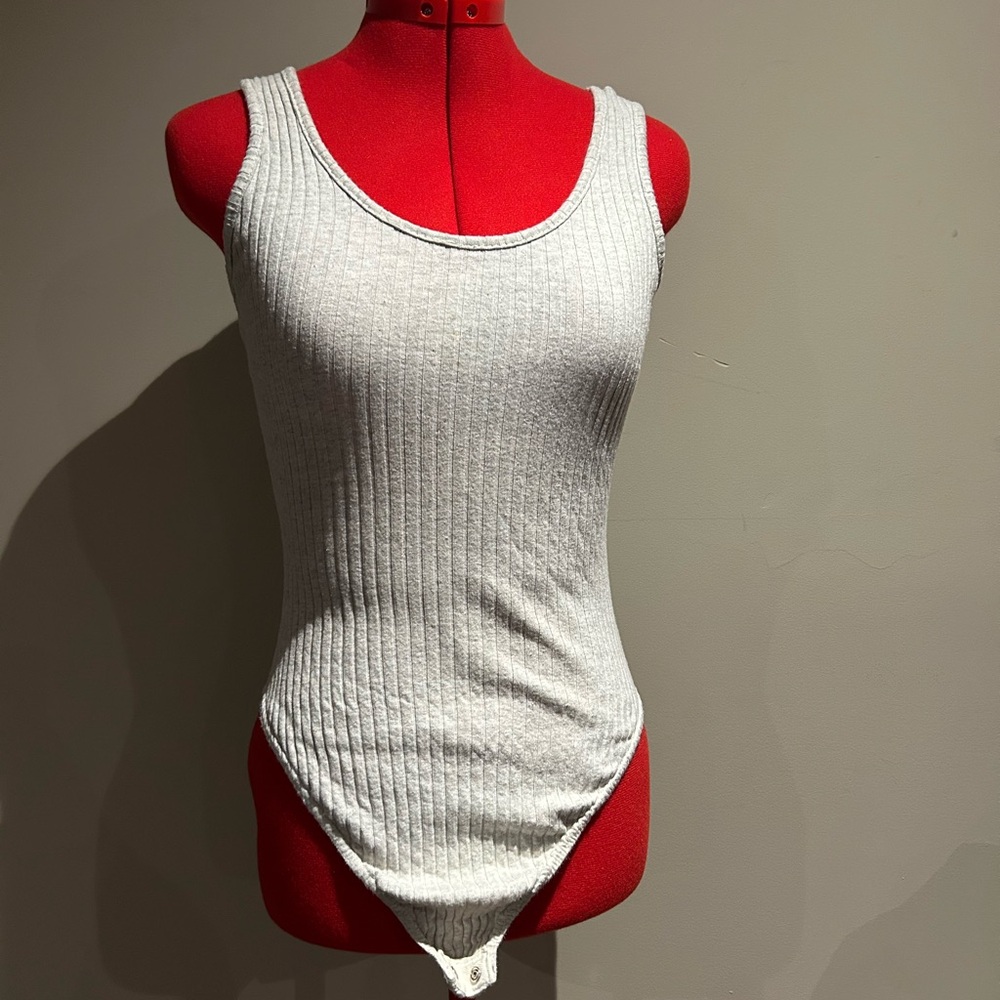 Ribbed Gray Bodysuit